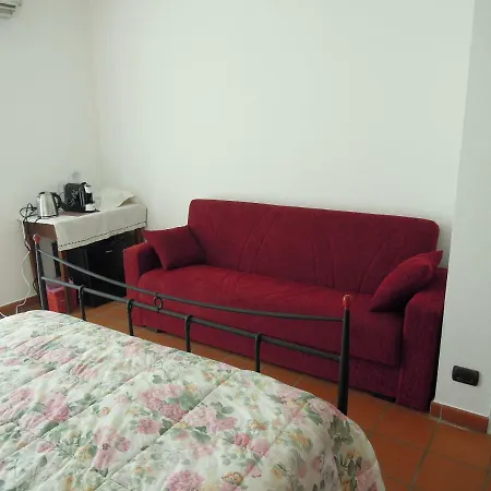 Cad'teresot ゲストハウス